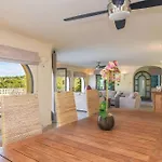Vinas With Beautiful View וילה