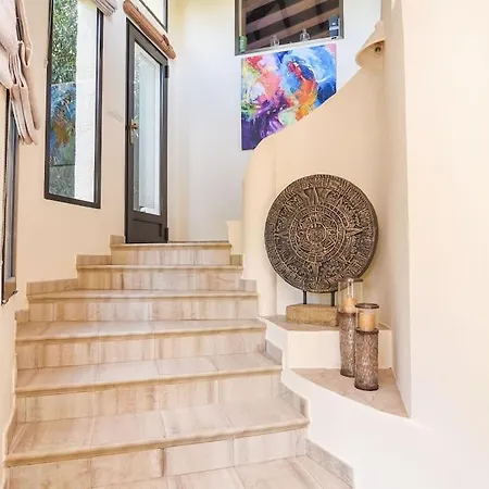Villa Vinas With Beautiful View Teulada