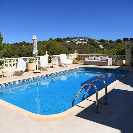 Villa Vinas With Beautiful View Teulada
